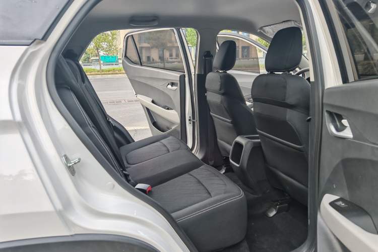 Used Baojun 510 2019 1.5L Manual Jingxiang Model China V Emission Standard Interior 4