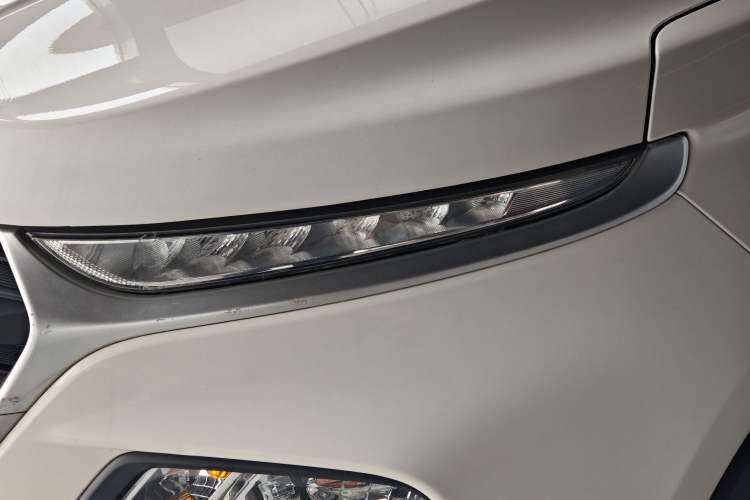 Used Baojun 510 2019 1.5L CVT Enjoyment Model China VI Emission Standard Left Front Headlight