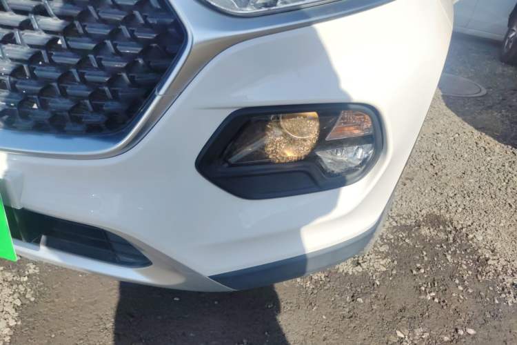 Used Baojun 510 2019 1.5L CVT Enjoyment Model China VI Emission Standard Left Front Headlight