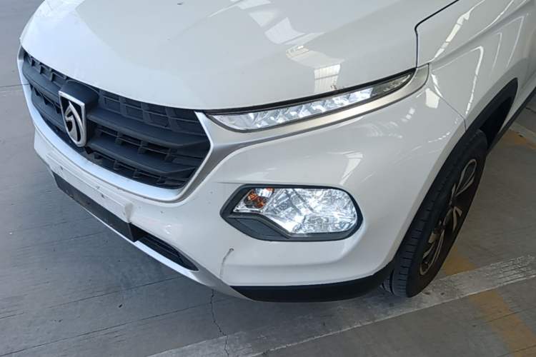 Used Baojun 510 2019 1.5L CVT Enjoyment Model China VI Emission Standard Left Front Headlight