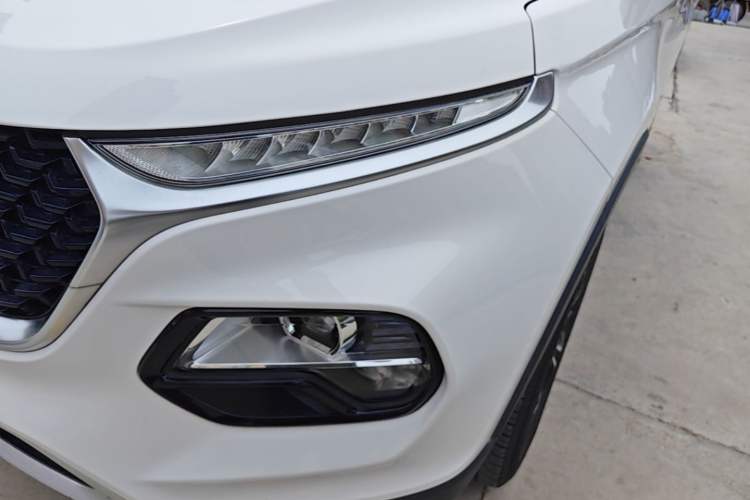 Used Baojun 510 2019 1.5L Manual Prestige Version China V Emission Standard Left Front Headlight