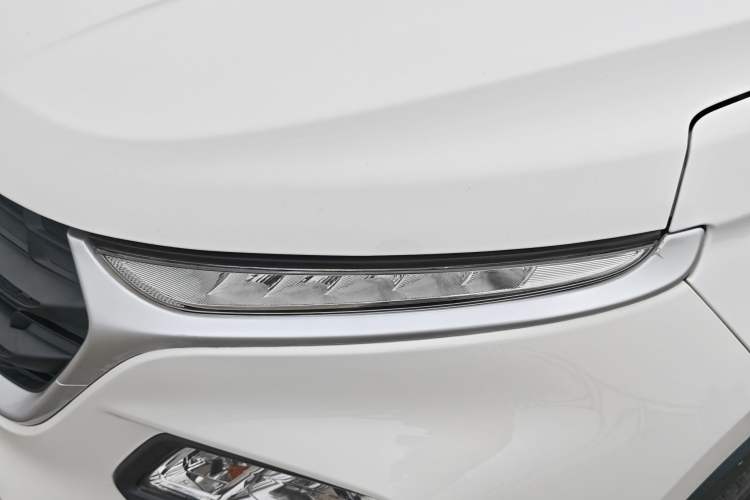 Used Baojun 510 2019 1.5L CVT Enjoyment Model China VI Emission Standard Left Front Headlight