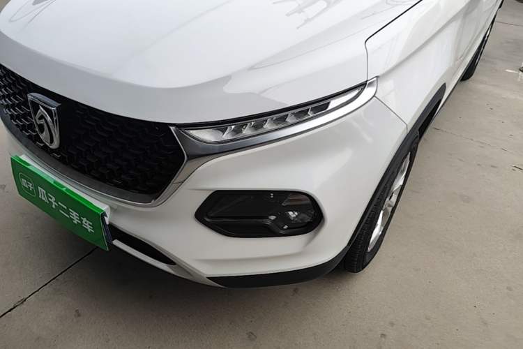 Used Baojun 510 2019 1.5L CVT Enjoyment Model China VI Emission Standard Left Front Headlight