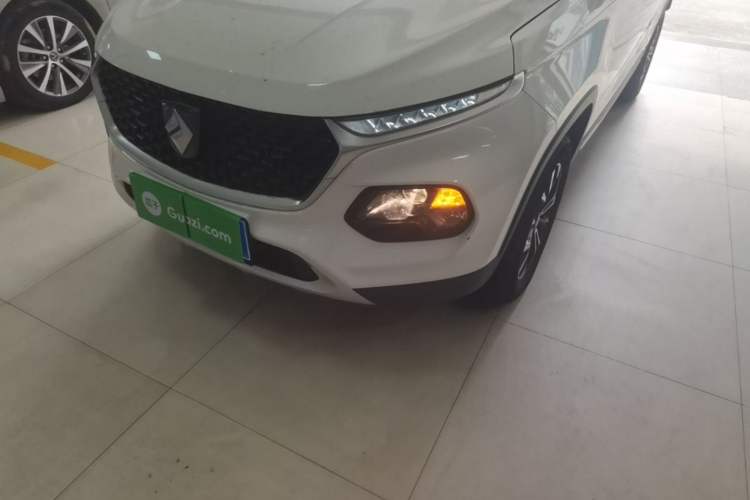 Used Baojun 510 2019 1.5L CVT Enjoyment Model China VI Emission Standard Left Front Headlight