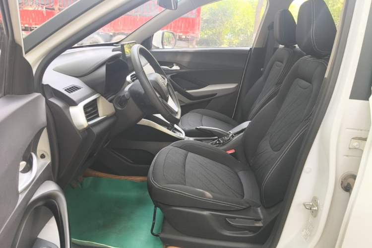 Used Baojun 510 2019 1.5L Manual Jingxiang Model 77kW China VI Emission Standard Left Front Seat