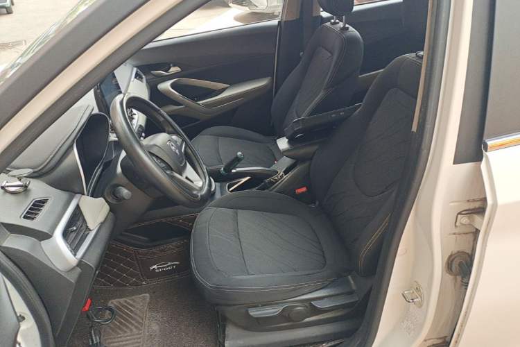 Used Baojun 510 2019 1.5L CVT Enjoyment Model China VI Emission Standard Left Front Seat