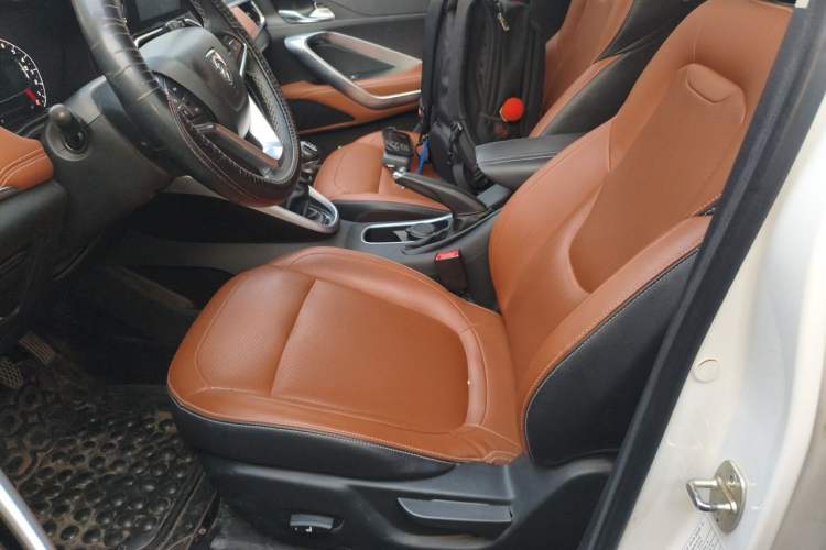Used Baojun 510 2019 1.5L Manual Enjoyment Model 77kW China VI Left Front Seat