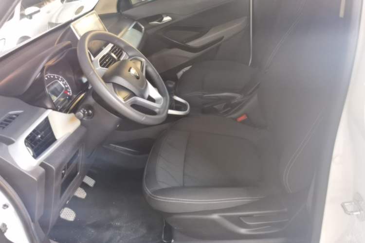 Used Baojun 510 2019 1.5L Manual Jingxiang Model 73kW China VI Emission Standard Left Front Seat