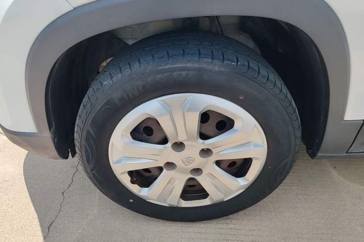 Used Baojun 510 2019 1.5L Manual Jingxiang Model China V Emission Standard Left Front Wheel Hub