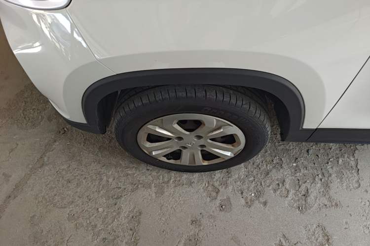 Used Baojun 510 2019 1.5L Manual Jingxiang Model 77kW China VI Emission Standard Left Front Wheel Hub