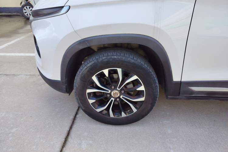 Used Baojun 510 2019 1.5L Manual Enjoyment Model 77kW China VI Left Front Wheel Hub