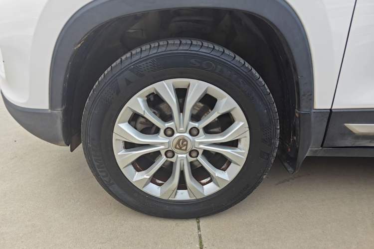 Used Baojun 510 2019 1.5L Manual Enjoyment Model 73kW China VI Left Front Wheel Hub