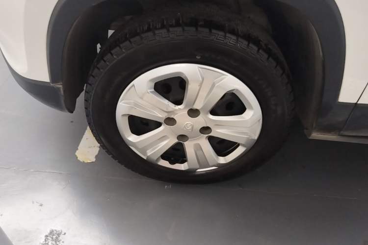 Used Baojun 510 2019 1.5L Manual Jingxiang Model 73kW China VI Emission Standard Left Front Wheel Hub