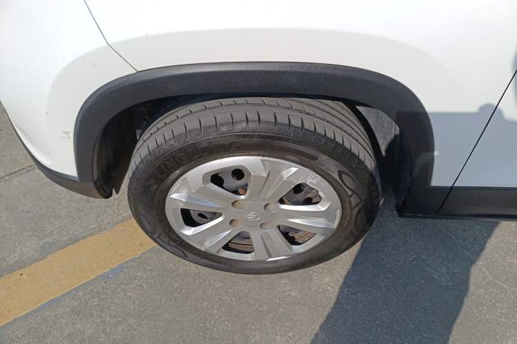 Used Baojun 510 2019 1.5L CVT Enjoyment Model China VI Emission Standard Left Front Wheel Hub