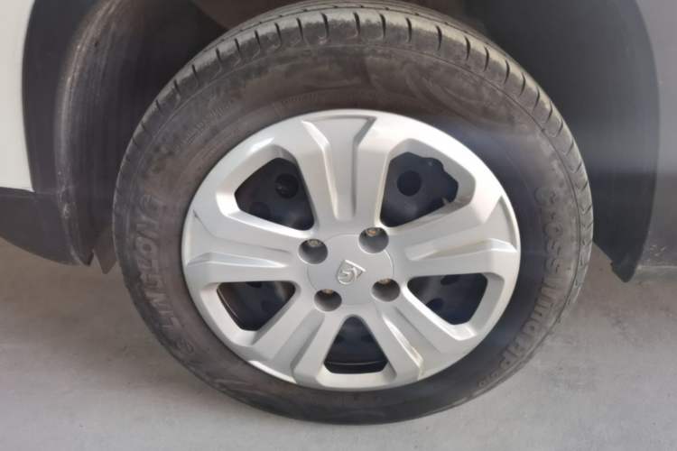Used Baojun 510 2019 1.5L Manual Jingxiang Model 73kW China VI Emission Standard Left Front Wheel Hub