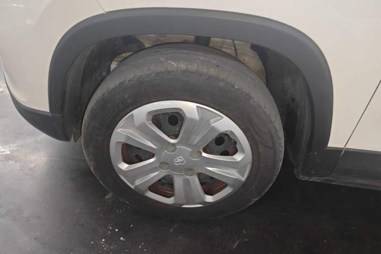 Used Baojun 510 2019 1.5L Manual Jingxiang Model 73kW China VI Emission Standard Left Front Wheel Hub