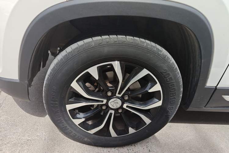 Used Baojun 510 2019 1.5L Manual Enjoyment Model 77kW China VI Left Front Wheel Hub