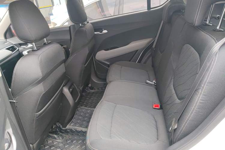 Used Baojun 510 2019 1.5L CVT Enjoyment Model China VI Emission Standard Left Rear Seat