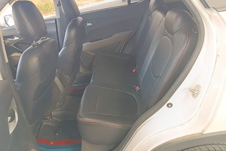Used Baojun 510 2019 1.5L CVT Enjoyment Model China VI Emission Standard Left Rear Seat
