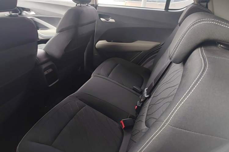 Used Baojun 510 2019 1.5L CVT Enjoyment Model China VI Emission Standard Left Rear Seat