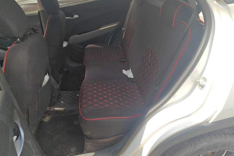 Used Baojun 510 2019 1.5L Manual Jingxiang Model 77kW China VI Emission Standard Left Rear Seat