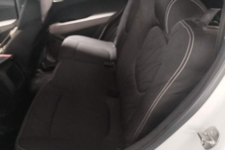 Used Baojun 510 2019 1.5L Manual Jingxiang Model 73kW China VI Emission Standard Left Rear Seat