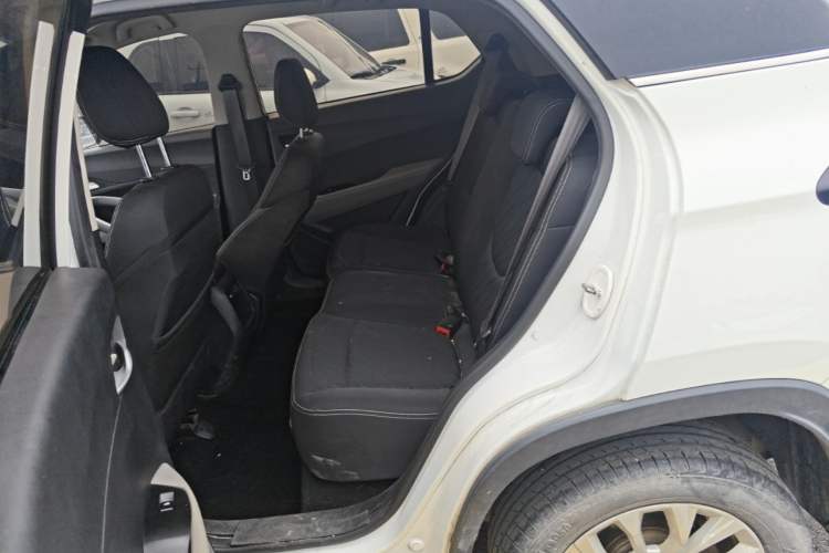 Used Baojun 510 2019 1.5L Manual Enjoyment Model 77kW China VI Emission Standard Left Rear Seat