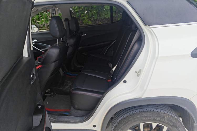 Used Baojun 510 2019 1.5L CVT Enjoyment Model China VI Emission Standard Left Rear Seat