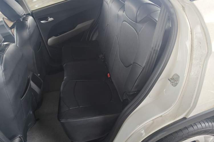 Used Baojun 510 2019 1.5L Manual Jingxiang Model 73kW China VI Emission Standard Left Rear Seat