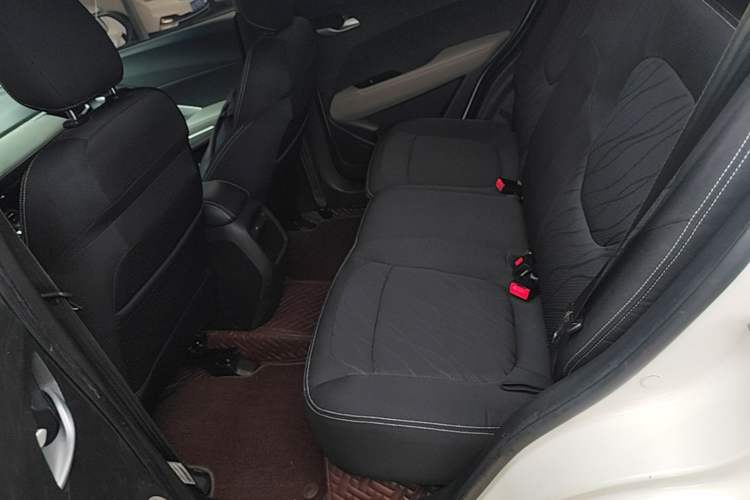 Used Baojun 510 2019 1.5L CVT Enjoyment Model China VI Emission Standard Left Rear Seat