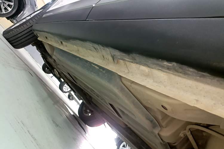 Used Baojun 510 2019 1.5L Manual Enjoyment Model 77kW China VI Emission Standard Left Side Sill