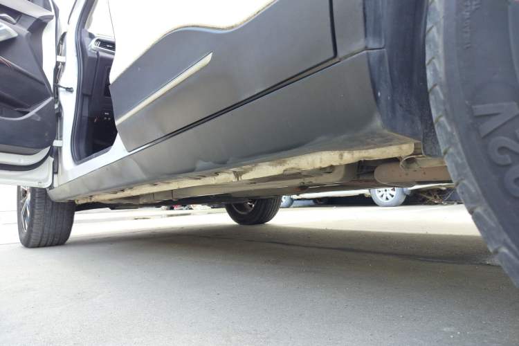 Used Baojun 510 2019 1.5L Manual Enjoyment Model 77kW China VI Left Side Sill