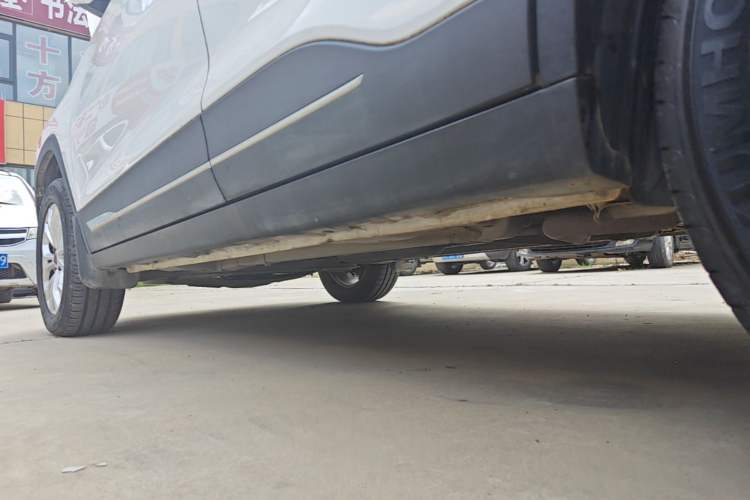 Used Baojun 510 2019 1.5L Manual Enjoyment Model 73kW China VI Left Side Sill