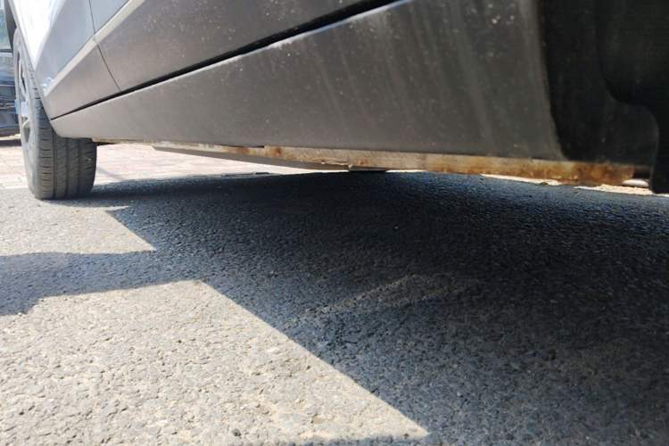 Used Baojun 510 2019 1.5L Automatic Premium Version National V Left Side Sill