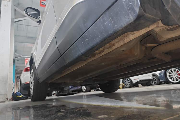 Used Baojun 510 2019 1.5L Manual Jingxiang Model 73kW China VI Emission Standard Left Side Sill