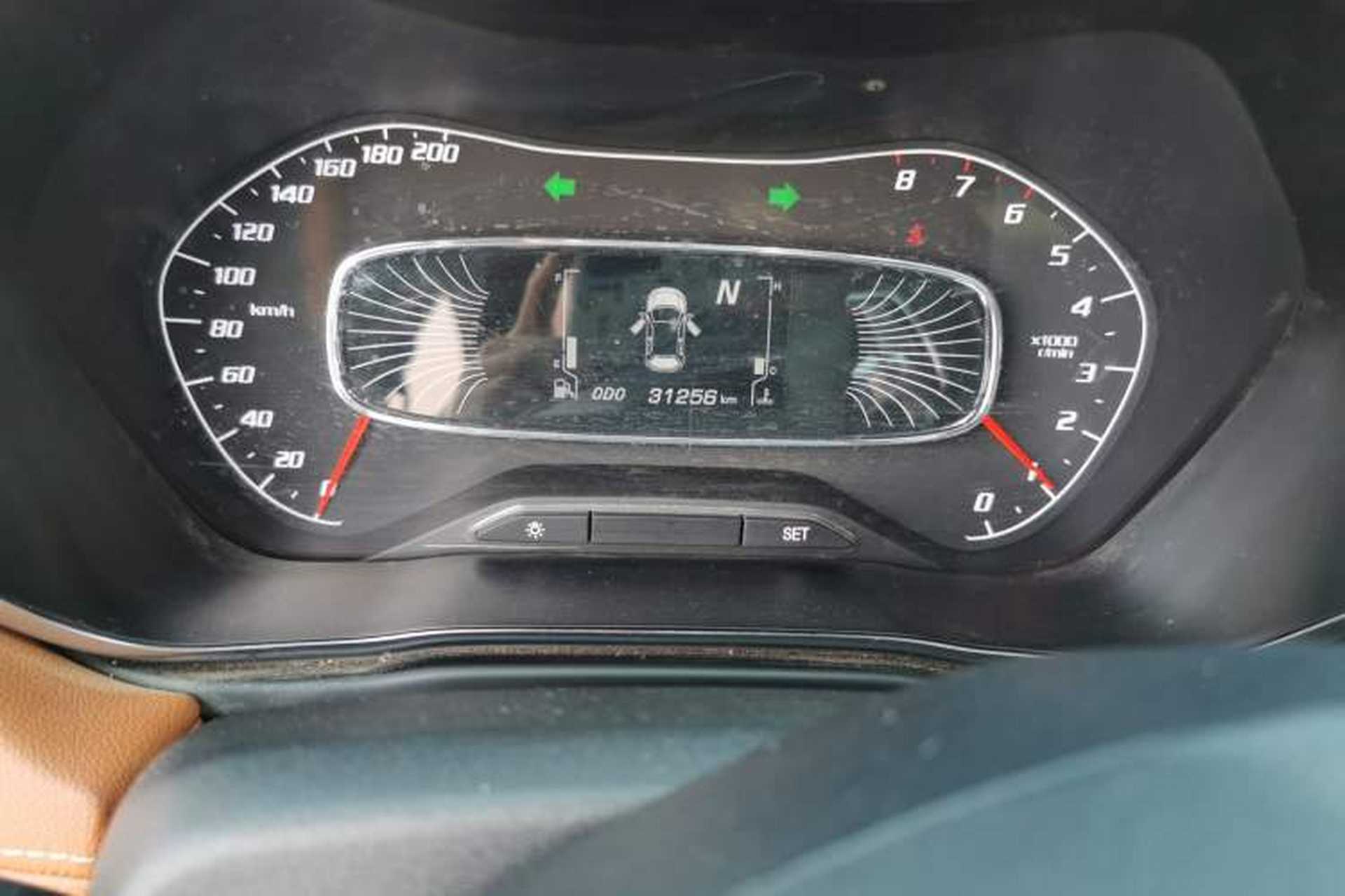 Used Baojun 510 2019 1.5L Automatic Premium Version National V Odometer Close Up