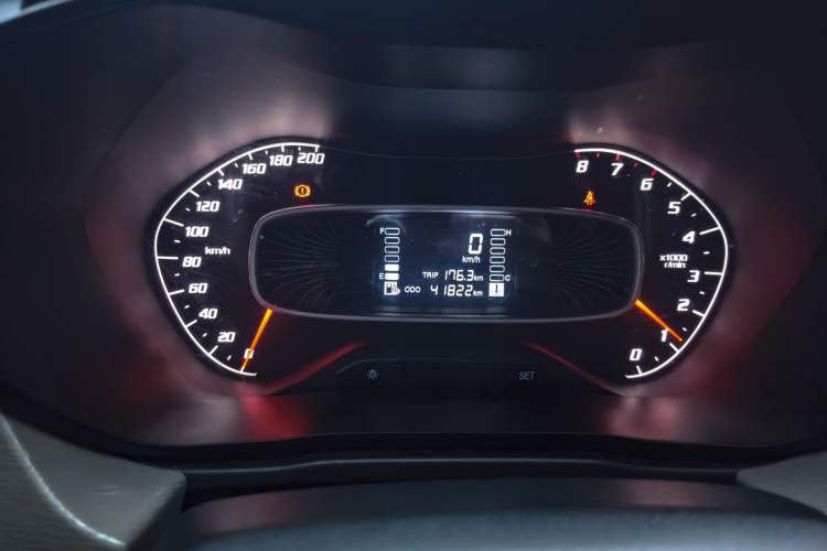 Used Baojun 510 2019 1.5L Manual Jingxiang Model 77kW China VI Emission Standard Odometer Close Up