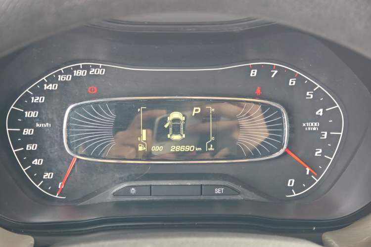 Used Baojun 510 2019 1.5L CVT Enjoyment Model China VI Emission Standard Odometer Close Up