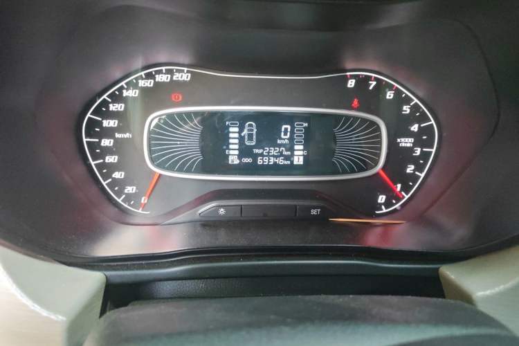 Used Baojun 510 2019 1.5L Manual Jingxiang Model 77kW China VI Emission Standard Odometer Close Up