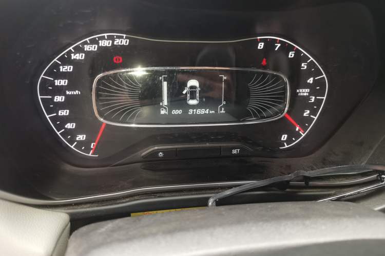 Used Baojun 510 2019 1.5L Manual Enjoyment Model China V Odometer Close Up