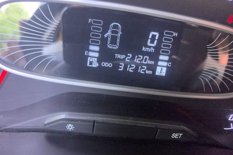 Used Baojun 510 2019 1.5L Manual Jingxiang Model China V Emission Standard Odometer Close Up