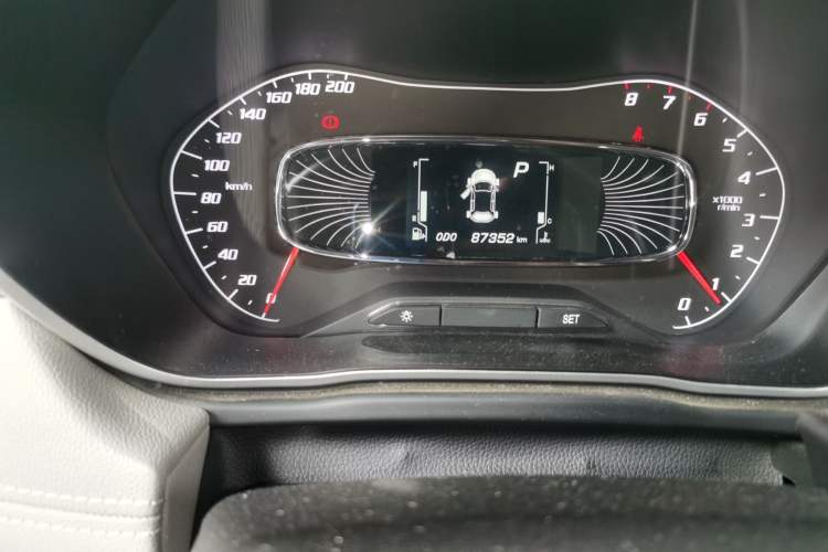 Used Baojun 510 2019 1.5L CVT Enjoyment Model China VI Emission Standard Odometer Close Up