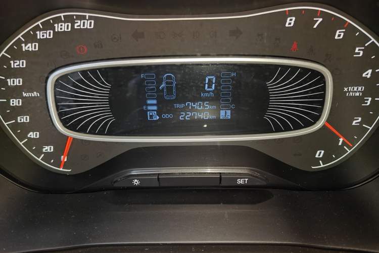 Used Baojun 510 2019 1.5L Manual Jingxiang Model 77kW China VI Emission Standard Odometer Close Up