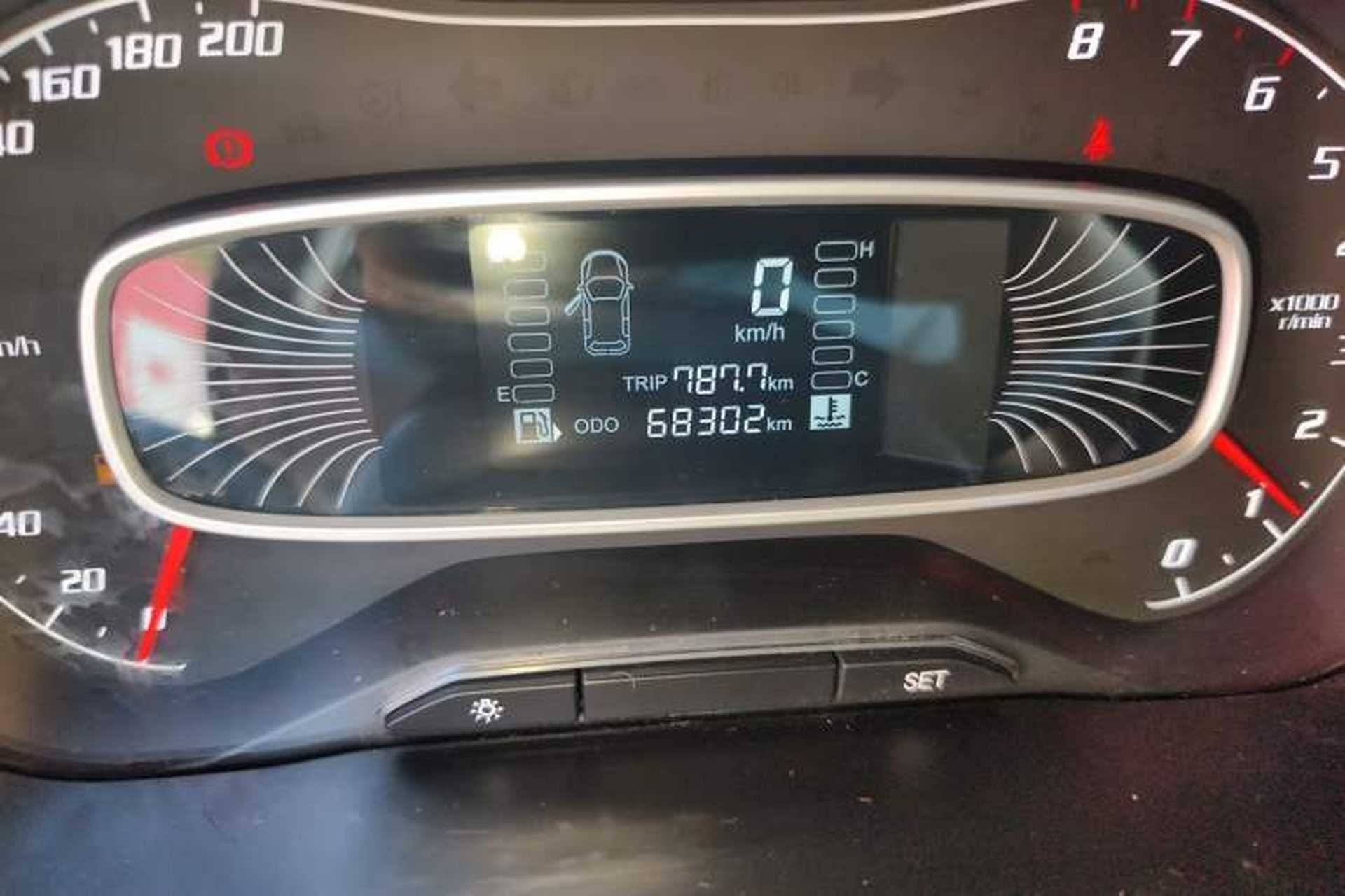 Used Baojun 510 2019 1.5L Manual Jingxiang Model 73kW China VI Emission Standard Odometer Close Up