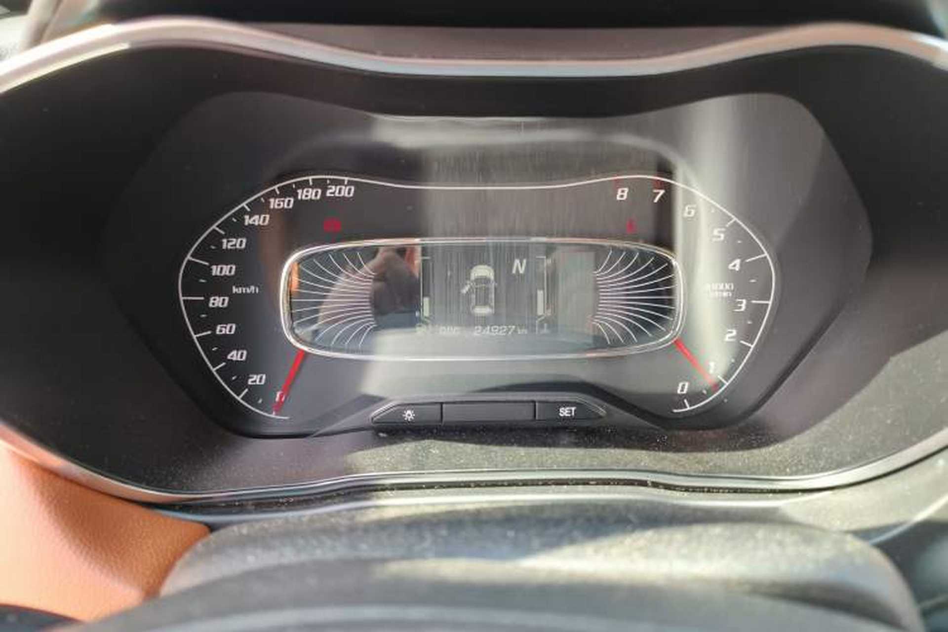 Used Baojun 510 2019 1.5L Automatic Premium Version National V Odometer Close Up