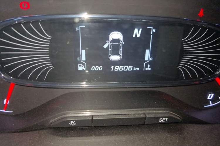 Used Baojun 510 2019 1.5L Automatic Enjoyment Model China V Emission Standard Odometer Close Up