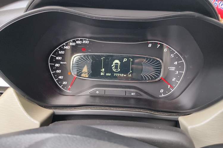 Used Baojun 510 2019 1.5L CVT Enjoyment Model China VI Emission Standard Odometer Close Up