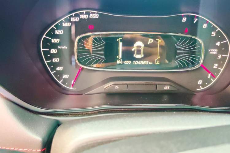 Used Baojun 510 2019 1.5L CVT Enjoyment Model China VI Emission Standard Odometer Close Up