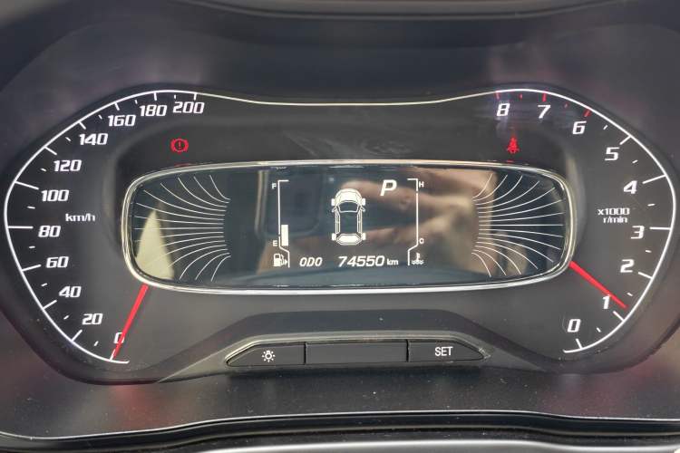 Used Baojun 510 2019 1.5L CVT Enjoyment Model China VI Emission Standard Odometer Close Up