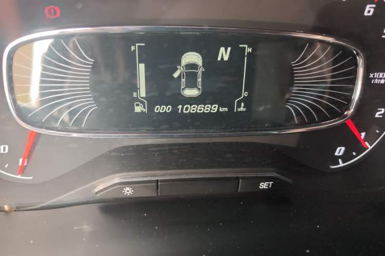 Used Baojun 510 2019 1.5L Automatic Prestige Edition China VI Odometer Close Up